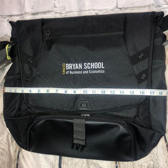 NWT Vertex UNCG Bryan School Messenger/Laptop Bag | Black | Unisex - Picture 8 of 9